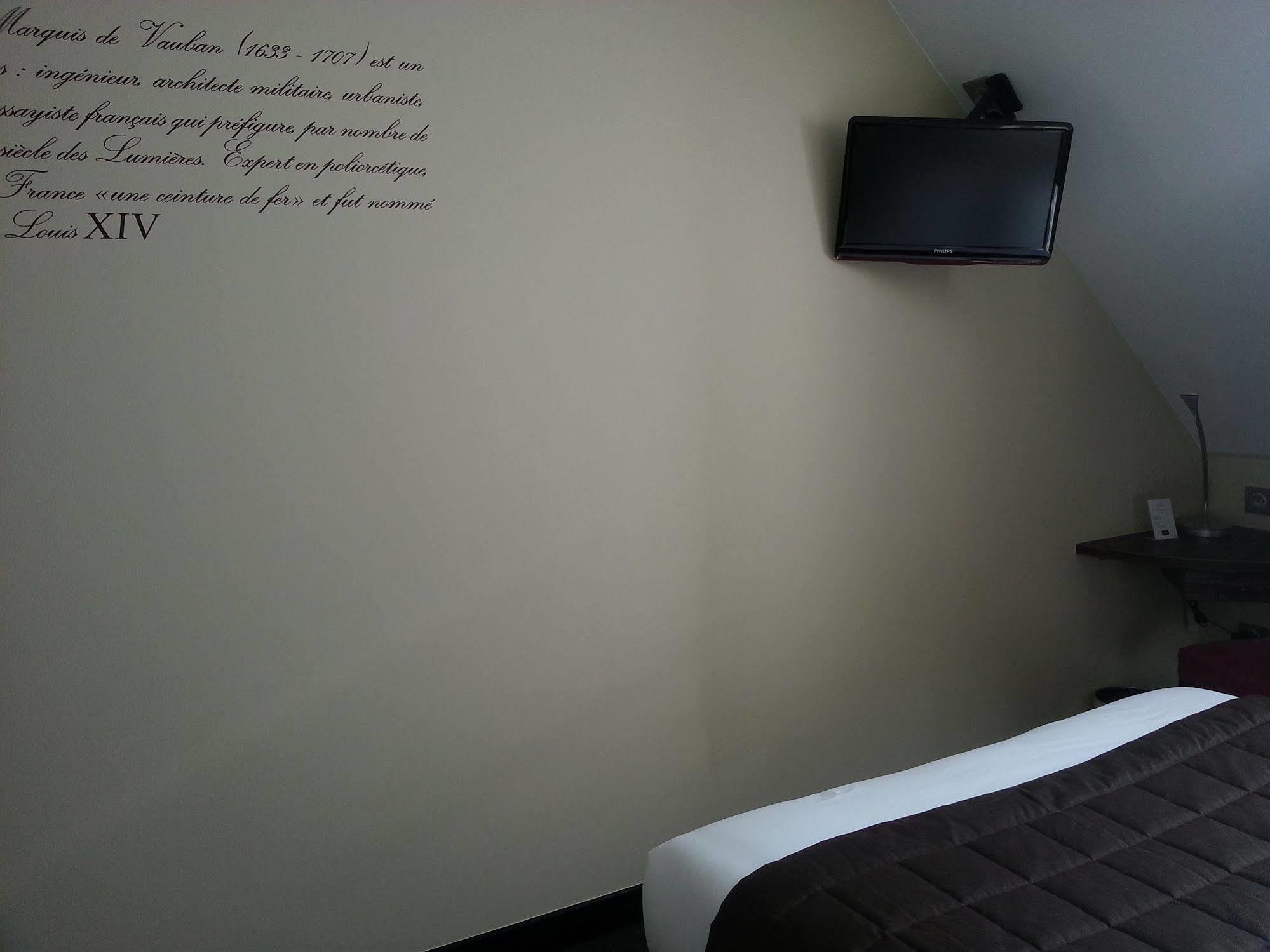 Hotel Vauban เบอซองซง ภายนอก รูปภาพ